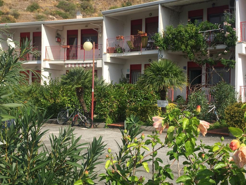 B&B Xenia Patti Exterior foto